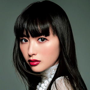 鈴木えみ | スターダストプロモーション